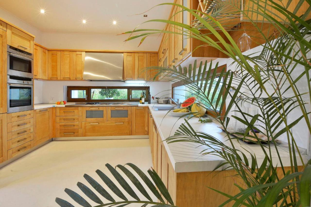 Sunlight Eros Villa Áfra Екстериор снимка
