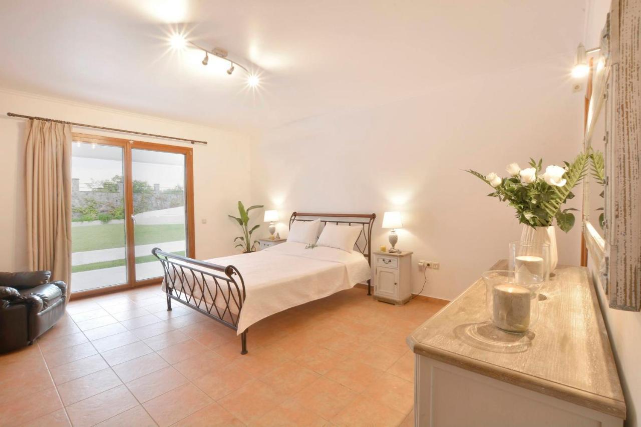 Sunlight Eros Villa Áfra Екстериор снимка