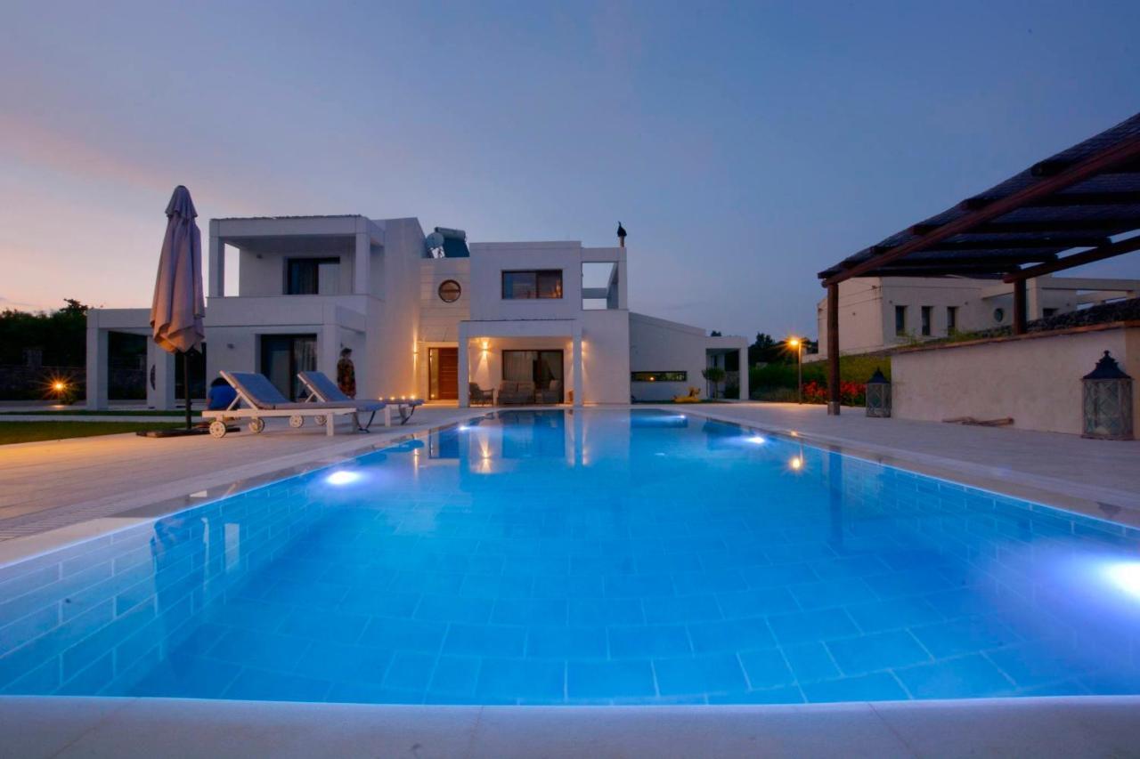 Sunlight Eros Villa Áfra Екстериор снимка